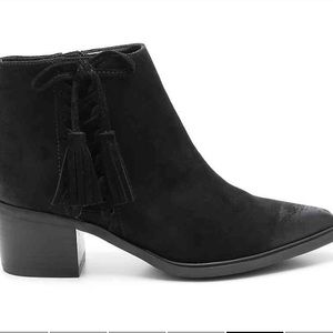 Betsey Johnson western suede booties/ankle boot